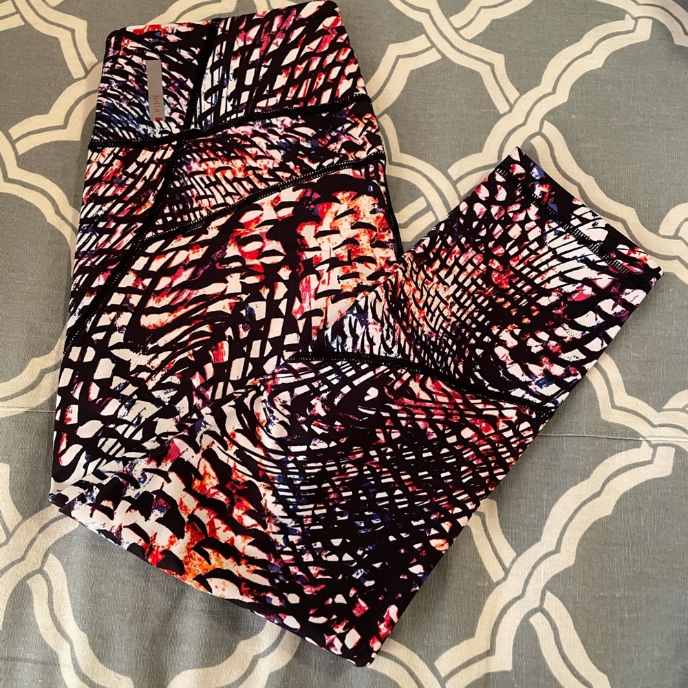 Zella crops